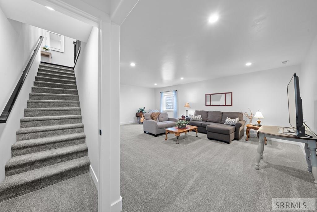 671 Roxbury St, IDAHO FALLS, Idaho image 27