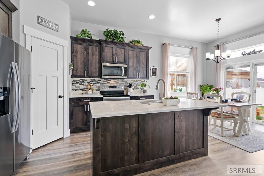 671 Roxbury St, IDAHO FALLS, Idaho image 7