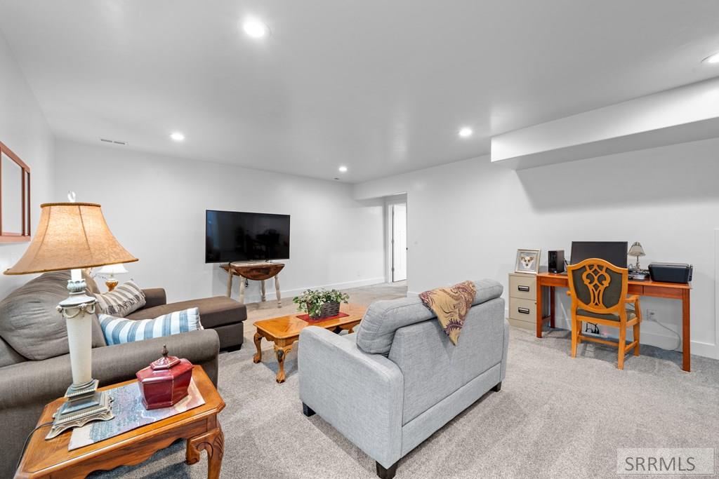 671 Roxbury St, IDAHO FALLS, Idaho image 29