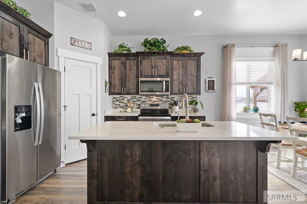 671 Roxbury St, IDAHO FALLS, Idaho image 10