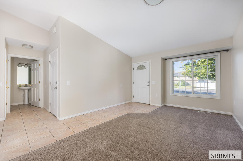 1233 Hoopes Ave