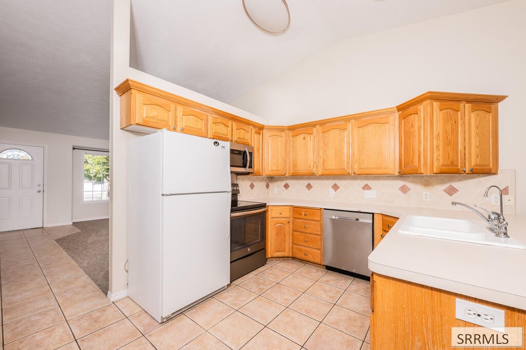 1233 Hoopes Ave