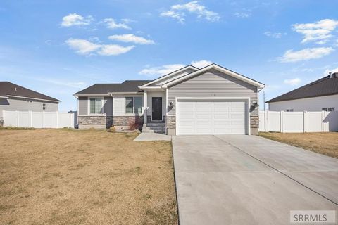 Photo of 580 Sanford Street, IDAHO FALLS, ID 83404 (MLS # 2184866)