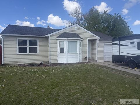 Photo of 923 Howard Avenue, POCATELLO, ID 83201 (MLS # 2185687)