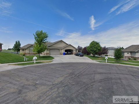 Photo of 668 Eaglewood Drive, REXBURG, ID 83440 (MLS # 2181012)