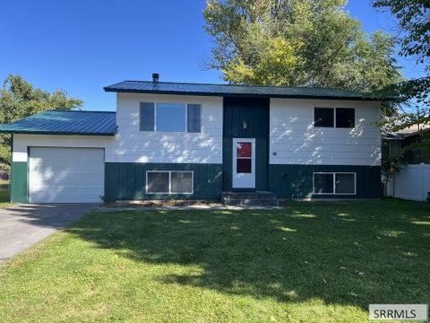 Homes For Sale - 464 Neptune Drive<br/> IDAHO FALLS, ID 83402