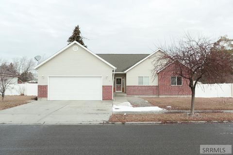 Photo of 580 Cook Street, REXBURG, ID 83440 (MLS # 2181986)