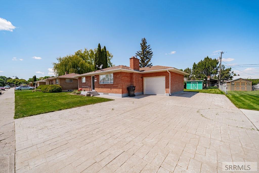 185 Spruce Street, SHELLEY, Idaho image 2