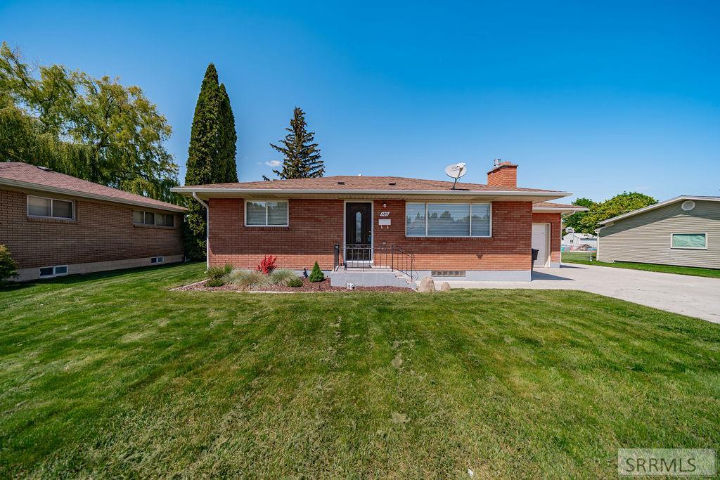 185 Spruce Street, SHELLEY, Idaho image 1
