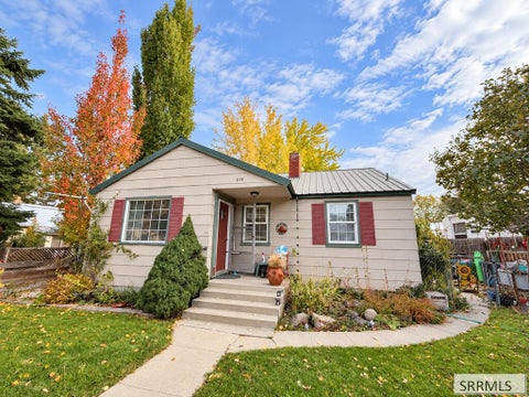 Photo of 614 Hope Avenue, SALMON, ID 83467 (MLS # 2189836)