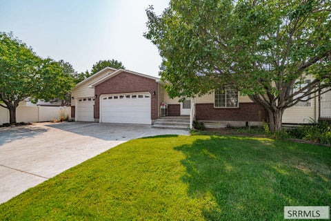 Townhouse For Sale - 2086 12th Street Circle<br/> IDAHO FALLS, ID 83404