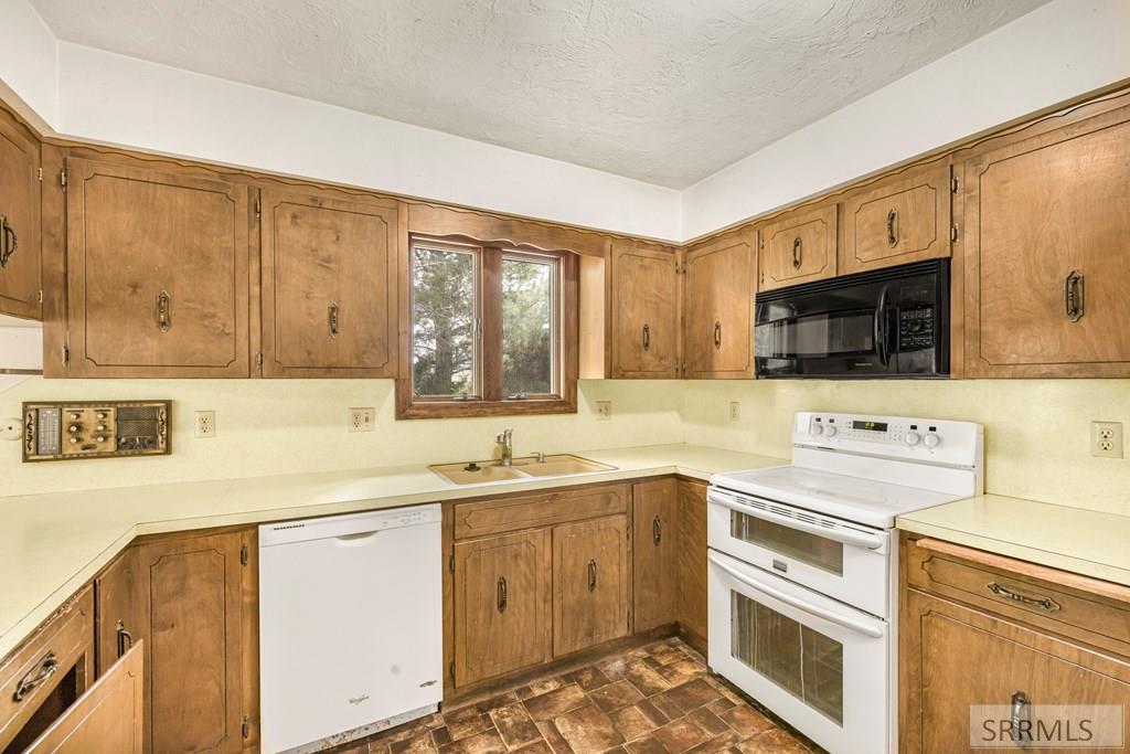 348 Eastview Drive, IDAHO FALLS, Idaho image 9