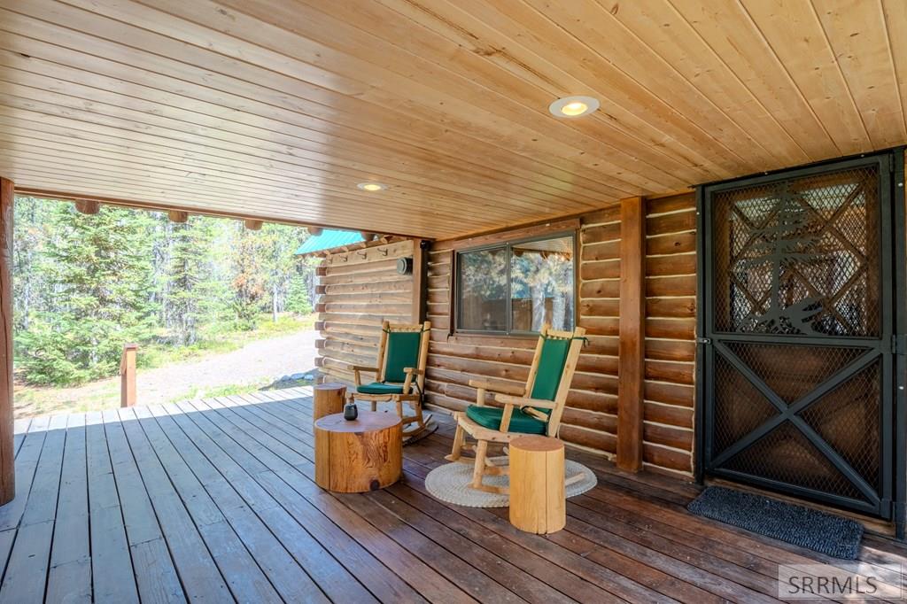 4051 Hill Road, ISLAND PARK, Idaho image 2