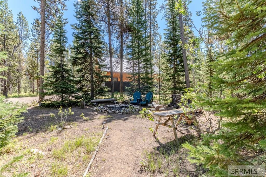 4051 Hill Road, ISLAND PARK, Idaho image 25