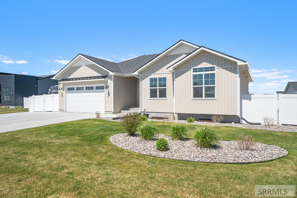 3877 Pepperwood Lane