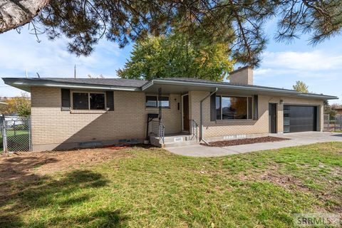 Photo of 2205 Craig Avenue, IDAHO FALLS, ID 83404 (MLS # 2181315)