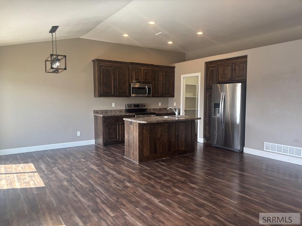 5136 Ryanne Way, IONA, Idaho image 6