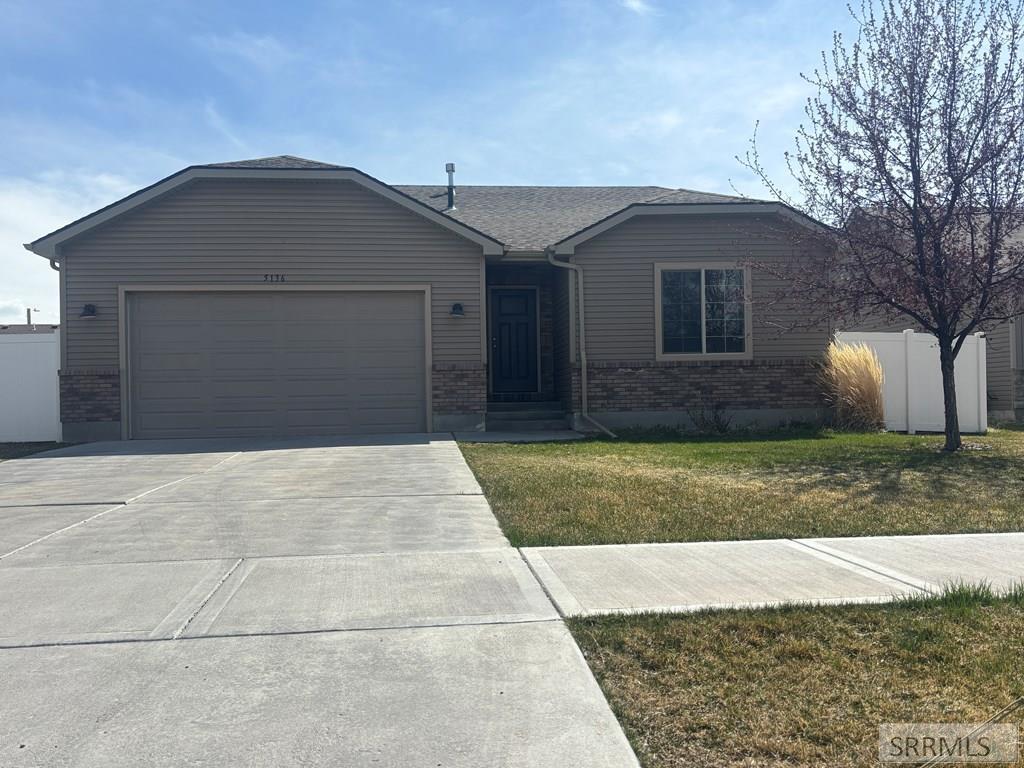 5136 Ryanne Way, IONA, Idaho image 1