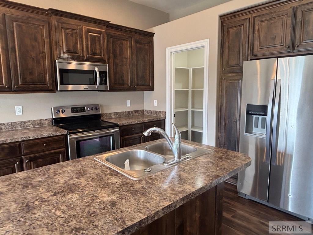 5136 Ryanne Way, IONA, Idaho image 8