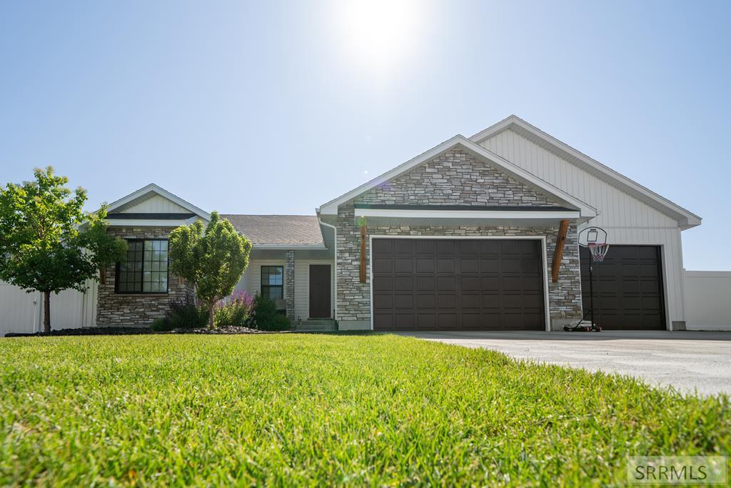 5335 Carbine Dr, IDAHO FALLS, Idaho image 1
