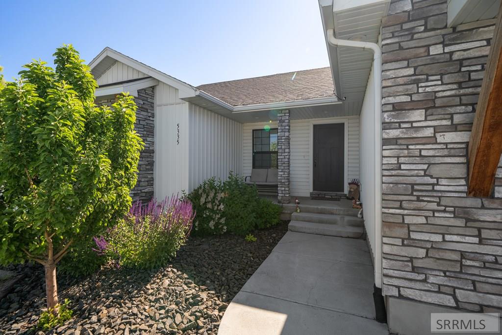 5335 Carbine Dr, IDAHO FALLS, Idaho image 2