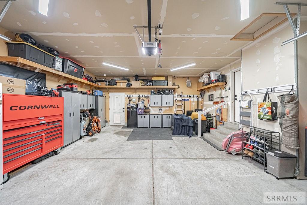 3237 John Adams Parkway