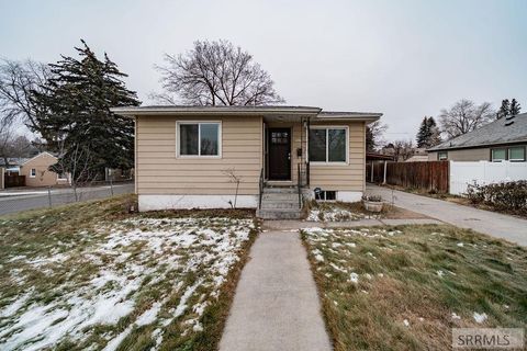 696 Gladstone Street IDAHO FALLS ID 83401