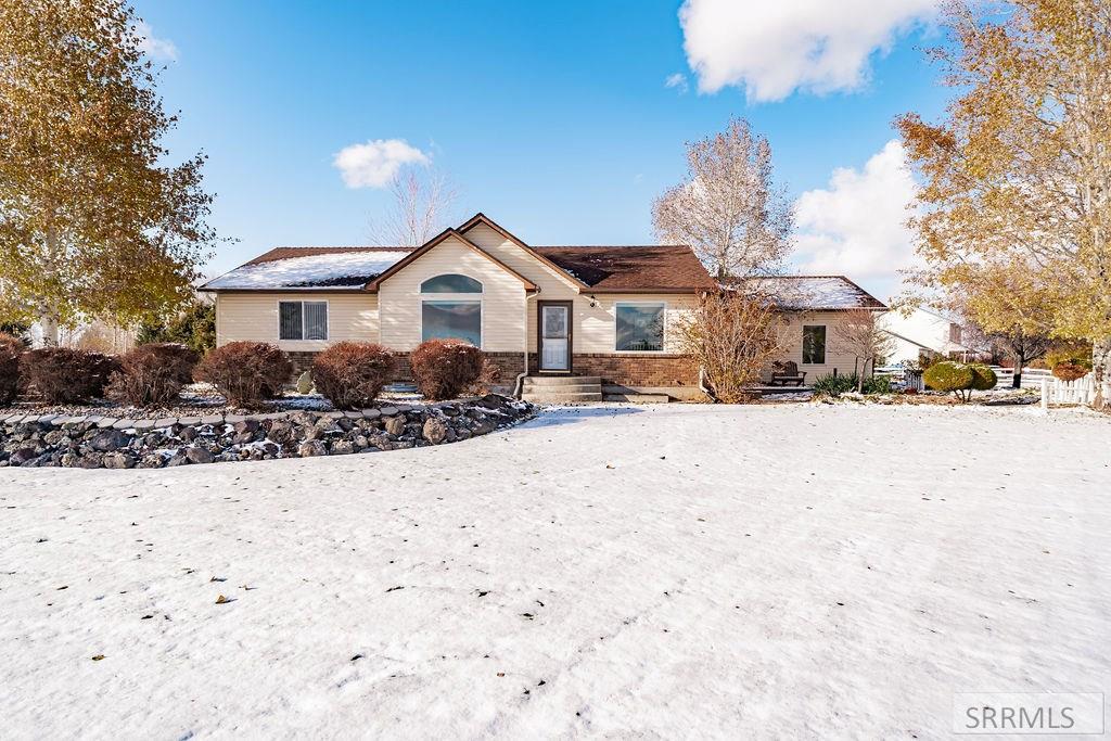 945 N Lost River Road, IDAHO FALLS, Idaho image 3