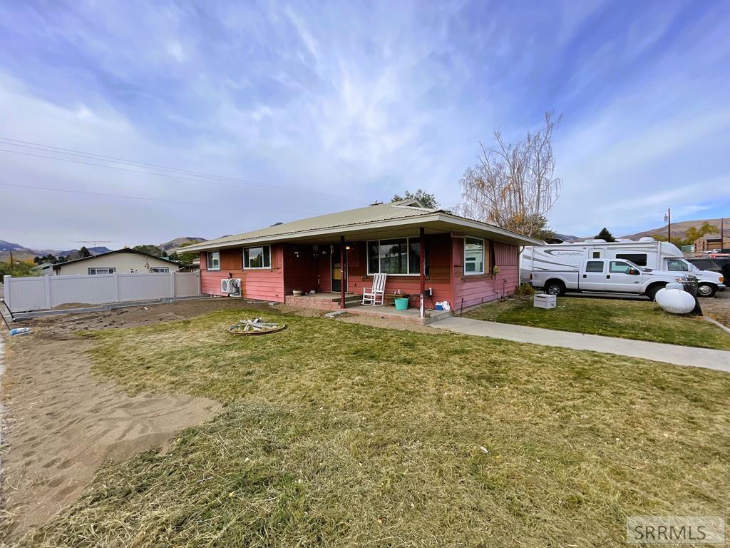 200 S 10th Street, CHALLIS, Idaho image 2