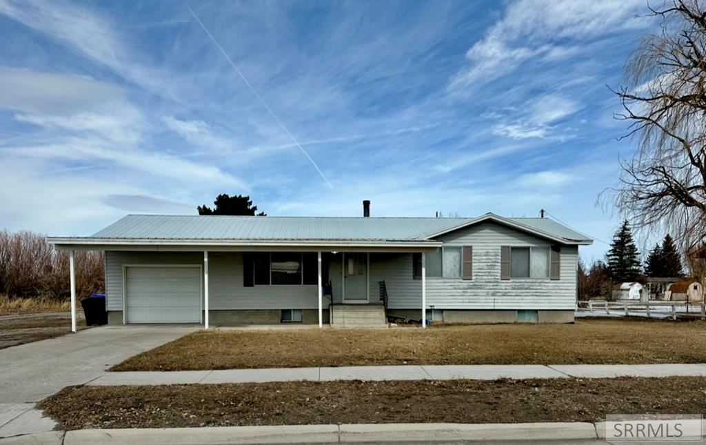 340 W 2nd N, REXBURG, Idaho image 1