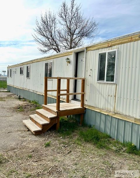 Photo of 3570 S Yellowstone Hwy #16, IDAHO FALLS, ID 83402 (MLS # 2185362)