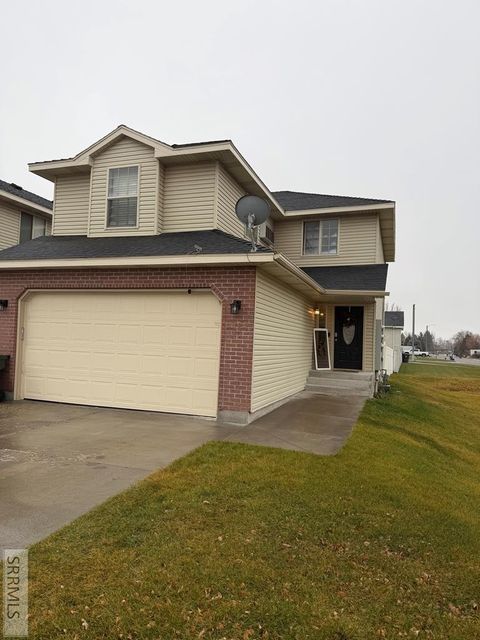 Photo of 1408 Meggan Street, BLACKFOOT, ID 83221 (MLS # 2181010)