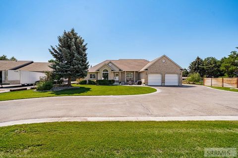 Photo of 706 Thicket Way, IDAHO FALLS, ID 83404 (MLS # 2178993)