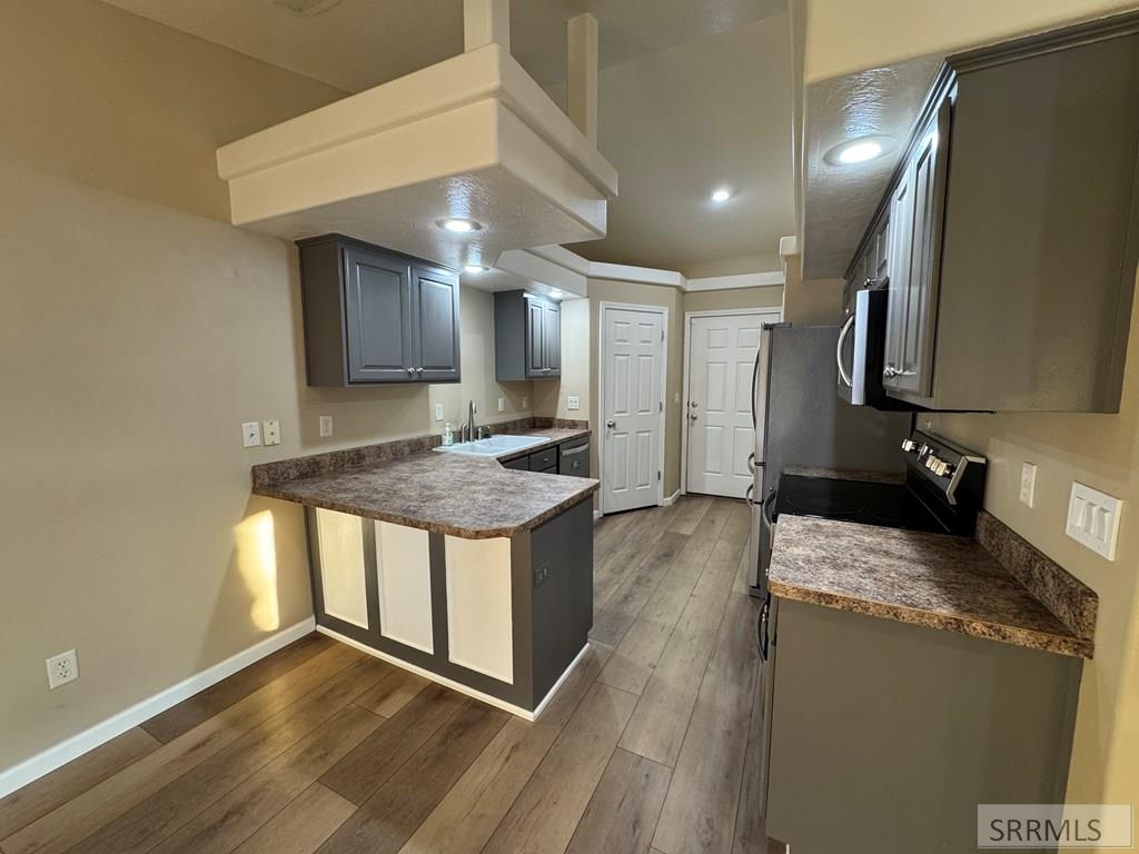 3736 Ellendale Circle