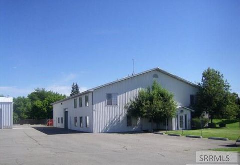 Photo of 1463 Commerce Way, IDAHO FALLS, ID 83401 (MLS # 2186651)