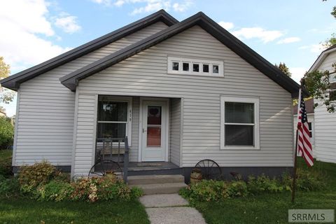 Photo of 419 W Grand Avenue, ARCO, ID 83213 (MLS # 2180638)