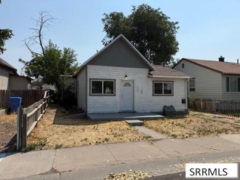 Photo of 220 Randolph Ave, POCATELLO, ID 83201 (MLS # 2188386)