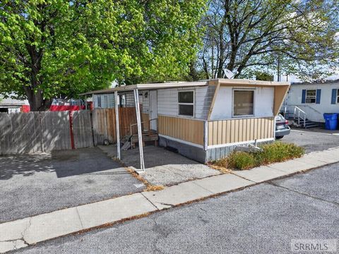 Mobile Home For Sale - 925 Wilson Avenue #17<br/> POCATELLO, ID 83201