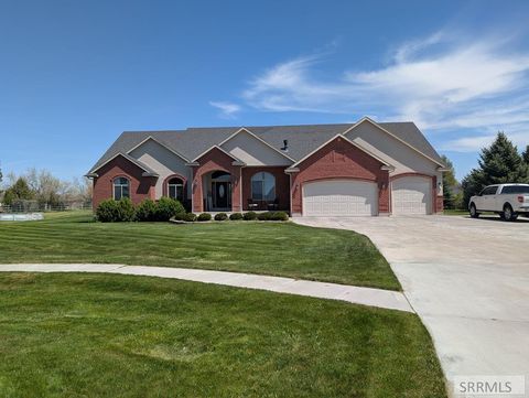 Photo of 9232 N Mapleview Drive, IDAHO FALLS, ID 83401 (MLS # 2186220)