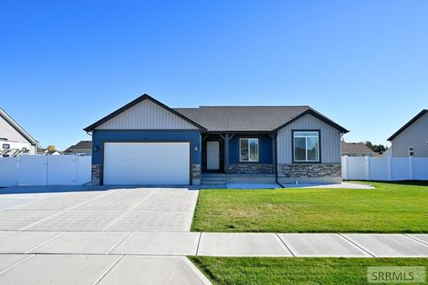 Photo of 3936 N Livingston Avenue, IDAHO FALLS, ID 83401 (MLS # 2180450) Photo of 3936 N Livingston Avenue, IDAHO FALLS, ID 83401 (MLS # 2180450)