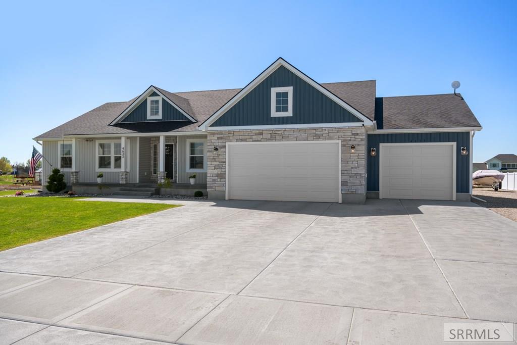 4633 N Jenkins Street, IONA, Idaho image 3