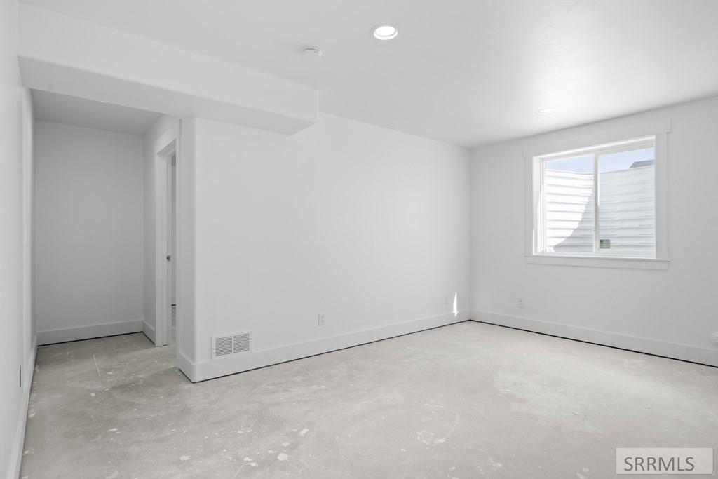4633 N Jenkins Street, IONA, Idaho image 43