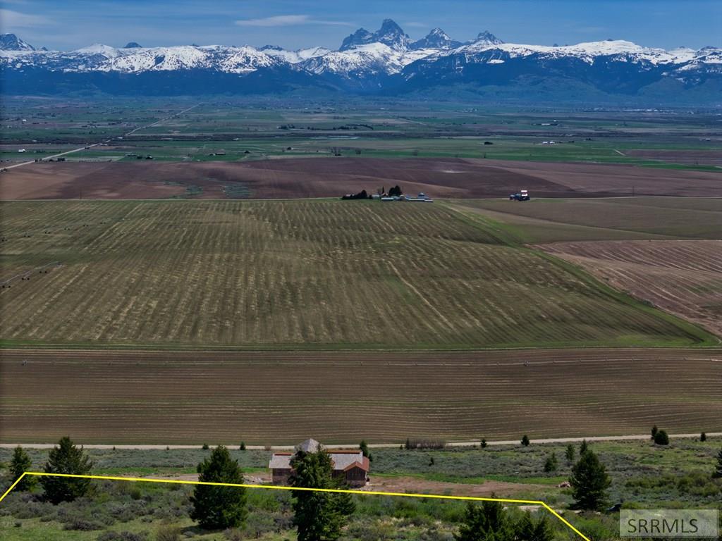 2401 Grandview Drive, TETONIA, Idaho image 13