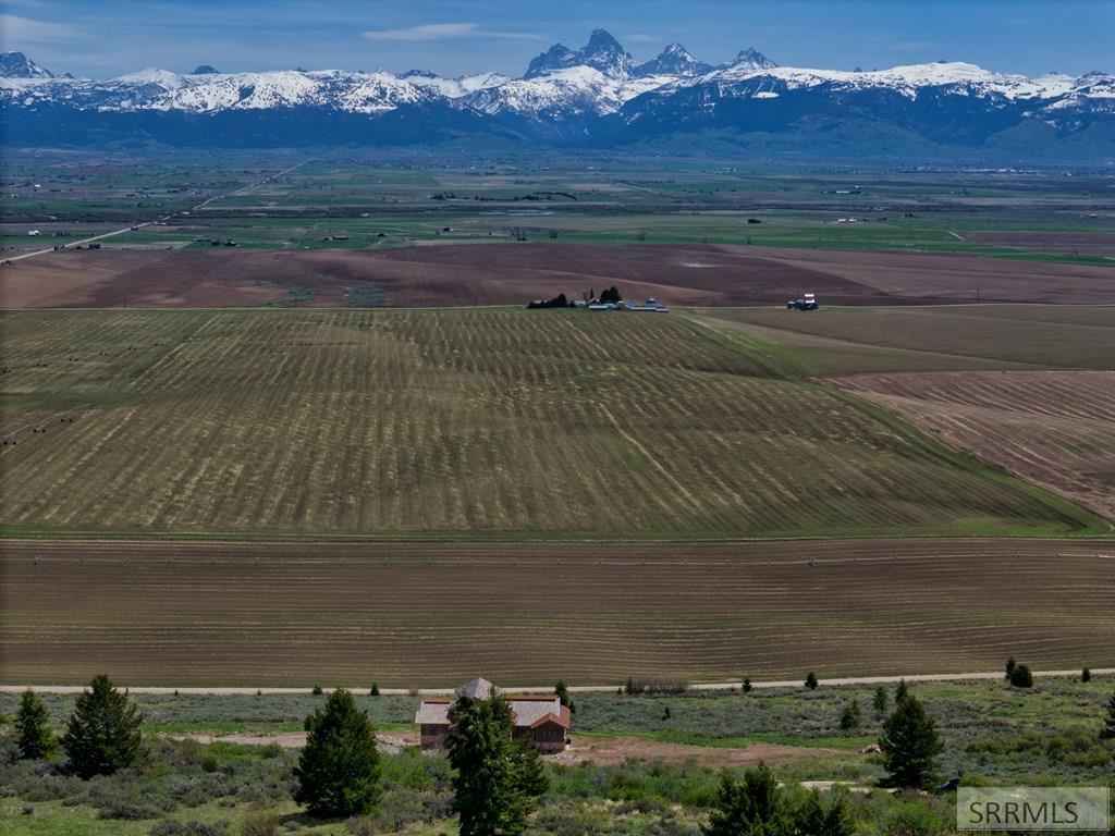 2401 Grandview Drive, TETONIA, Idaho image 14