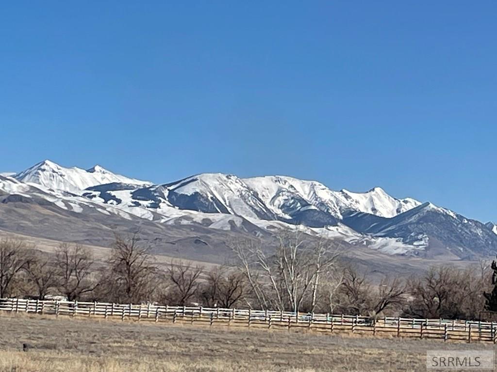 TBD Rod & Gun Club Loop, CHALLIS, Idaho image 9