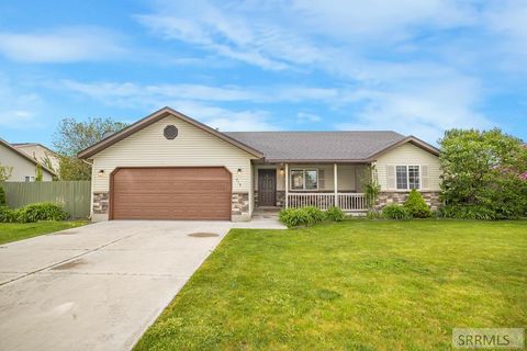 Single Family Residence in REXBURG ID 310 Oaktrail Drive.jpg