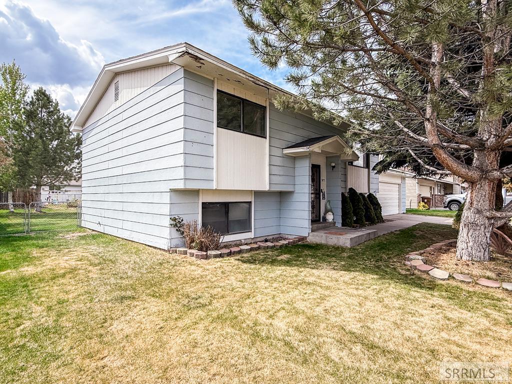 5075 Cole St, CHUBBUCK, Idaho image 4