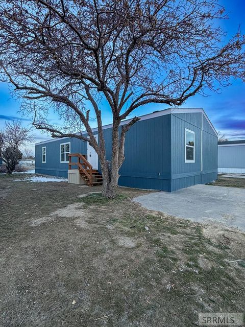 Photo of 1900 W Quinn Road #133, POCATELLO, ID 83202 (MLS # 2181873)