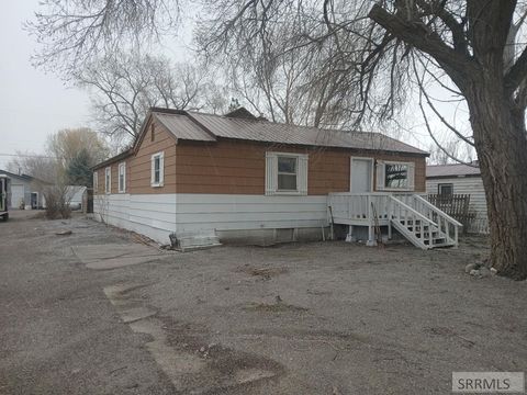 Homes For Sale - 683 W Decoria Avenue<br/> ARCO, ID 83213