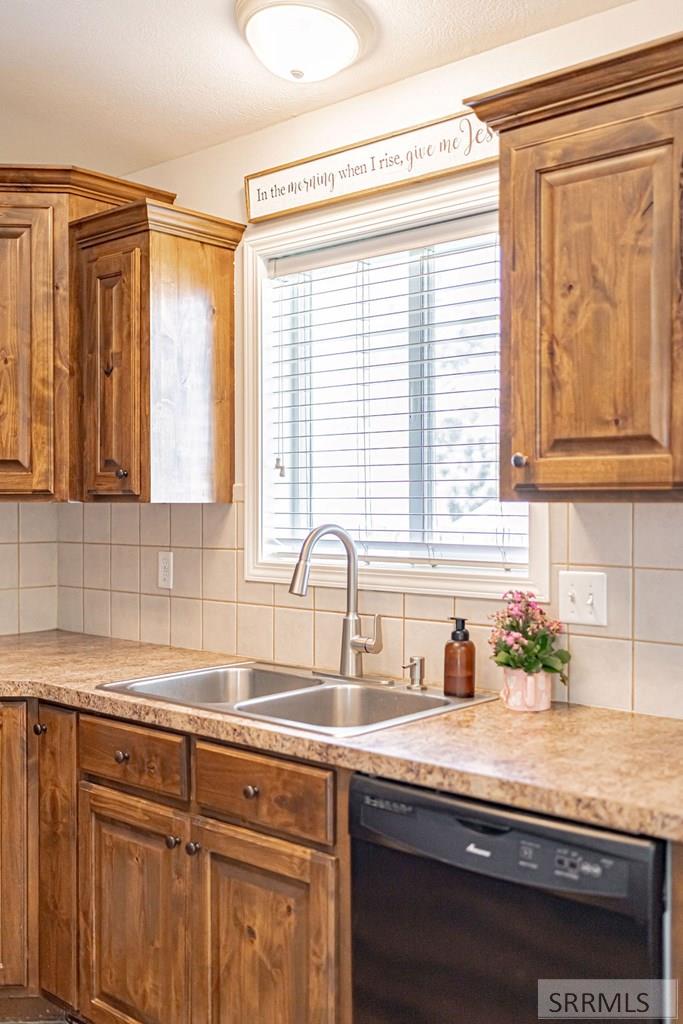 1009 Richland Drive, IDAHO FALLS, Idaho image 8